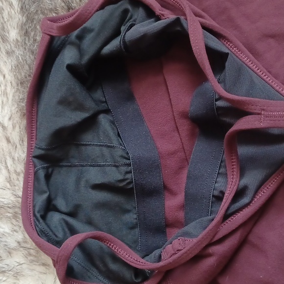 Lululemon top - Picture 7 of 8